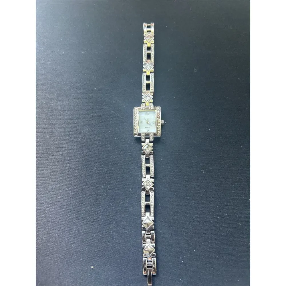 Silver Tone Women’s Quartz Watch